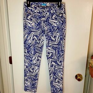 J. McLaughlin, Size 0 Blue and White print stretch Jeans